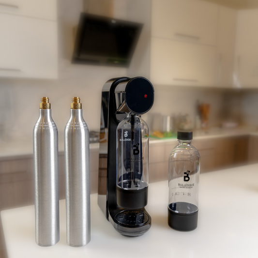 Bullèsque premium Kit - Carbonator, 2 CO2 Cylinders, and 1 extra Bottle